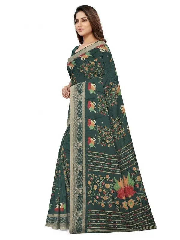 SareeViz से बनी Amazon साड़ी फोटो: शुद्ध सफ़ेद बैकग्राउंड पर साइड व्यू